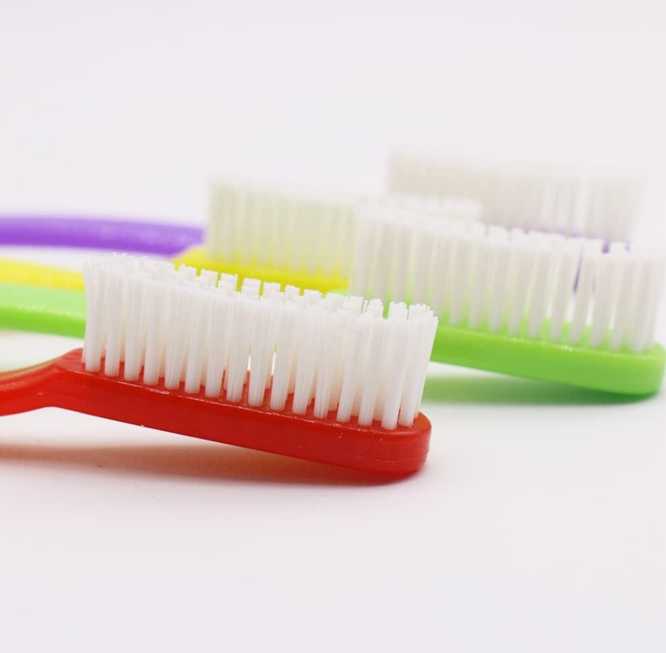 Hard firm toothbrush for smokers, 24-pack - Image 2